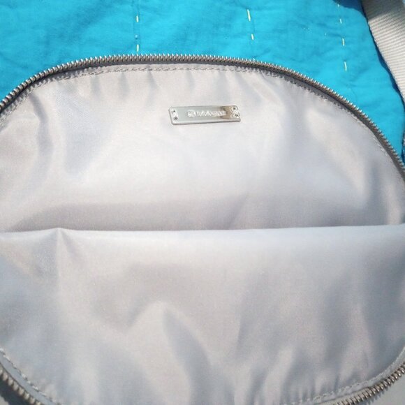 Lululemon All-Night Festival Bag, Light Gray, 12" x 8", Pre-Owned - Picture 6 of 13